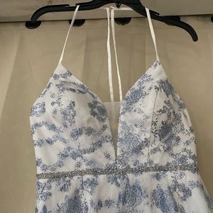 ✨ Cachet Petite Floral Gown - White with Blue Glitter, Size 8P, NWT ✨